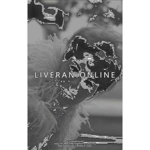 RETROSPETTIVA ORNELLA VANONI CANTANTE NELLA FOTO ORNELLA VANONI A NEW YORK NELL\'ANNO 1963 AG ALDO LIVERANI SAS