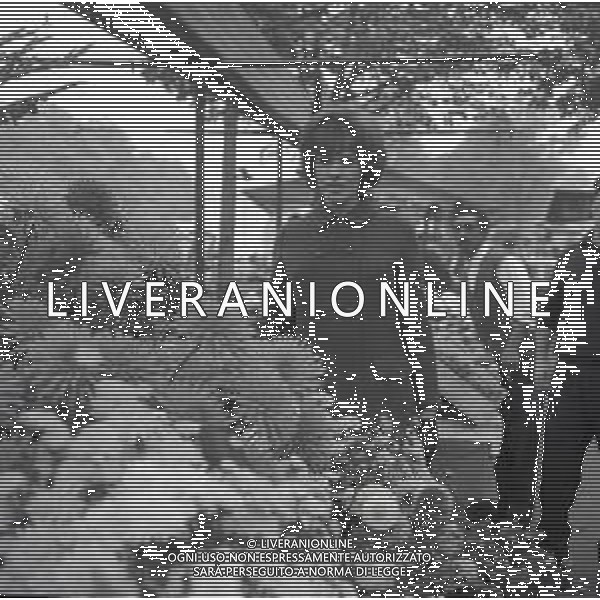 RETROSPETTIVA ORNELLA VANONI CANTANTE NELLA FOTO ORNELLA VANONI A MILANO NELL\'ANNO 1965 AG ALDO LIVERANI SAS