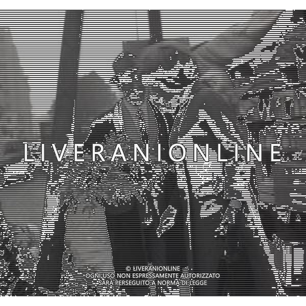 RETROSPETTIVA ORNELLA VANONI CANTANTE NELLA FOTO ORNELLA VANONI A MILANO NELL\'ANNO 1965 AG ALDO LIVERANI SAS