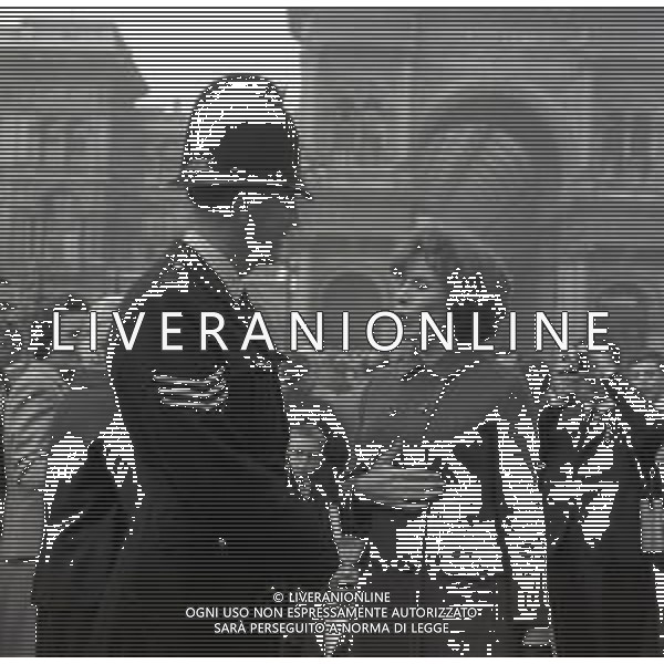 RETROSPETTIVA ORNELLA VANONI CANTANTE NELLA FOTO ORNELLA VANONI A MILANO NELL\'ANNO 1965 AG ALDO LIVERANI SAS