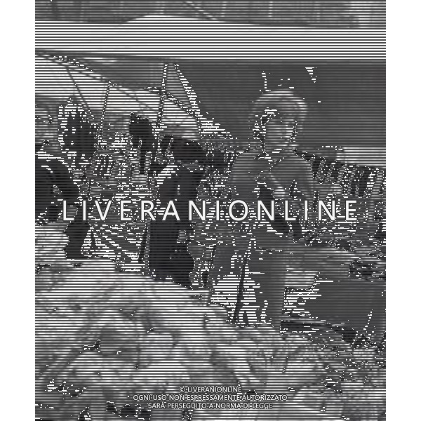 RETROSPETTIVA ORNELLA VANONI CANTANTE NELLA FOTO ORNELLA VANONI A MILANO NELL\'ANNO 1965 AG ALDO LIVERANI SAS