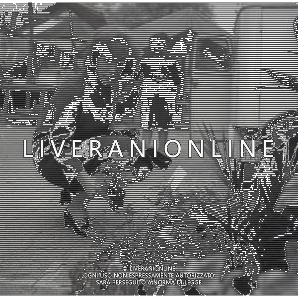 RETROSPETTIVA ORNELLA VANONI CANTANTE NELLA FOTO ORNELLA VANONI A MILANO NELL\'ANNO 1965 AG ALDO LIVERANI SAS