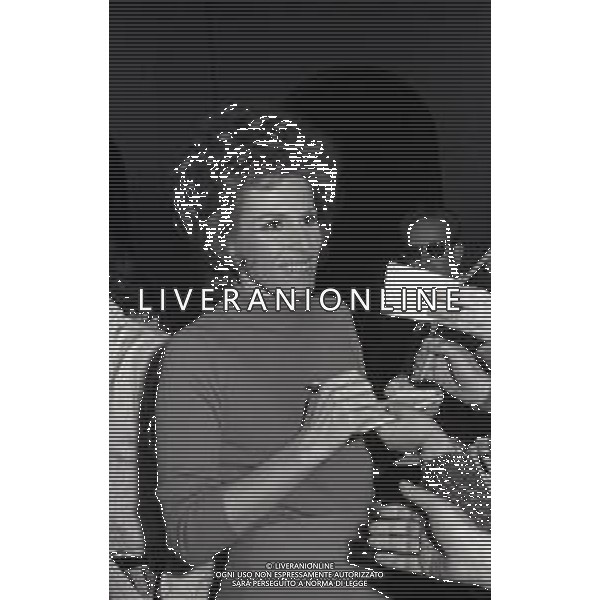 RETROSPETTIVA ORNELLA VANONI CANTANTE NELLA FOTO ORNELLA VANONI AL FESTIVAL DI SANREMO NELL\'ANNO 1970 AG ALDO LIVERANI SAS