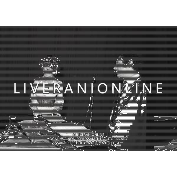 RETROSPETTIVA ORNELLA VANONI CANTANTE NELLA FOTO ORNELLA VANONI NELL\'ANNO 1972 A MILANO AL TEATRO LIRICO AG ALDO LIVERANI SAS 