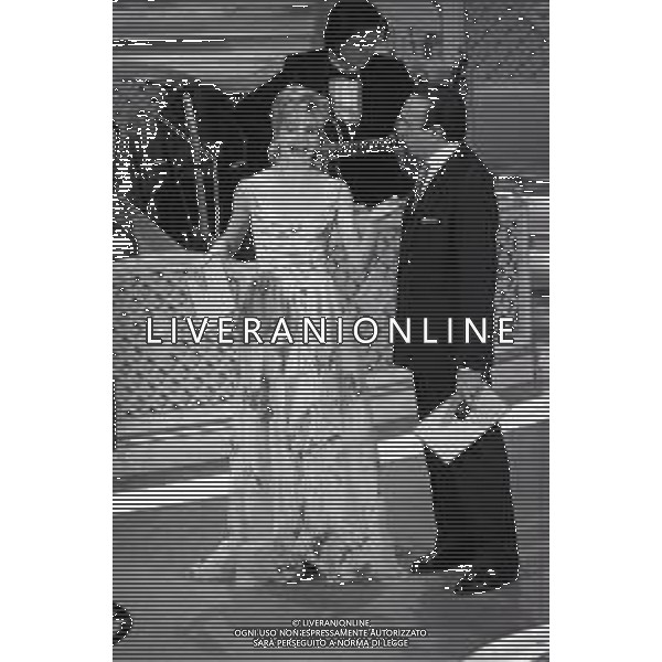 LORELLA CUCCARINI, ballerina e conduttrice italiana. Nella foto con Pippo Baudo nel 1993 al Festival di Sanremo ©ARCHIVIO/AGENZIA ALDO LIVERANI SAS