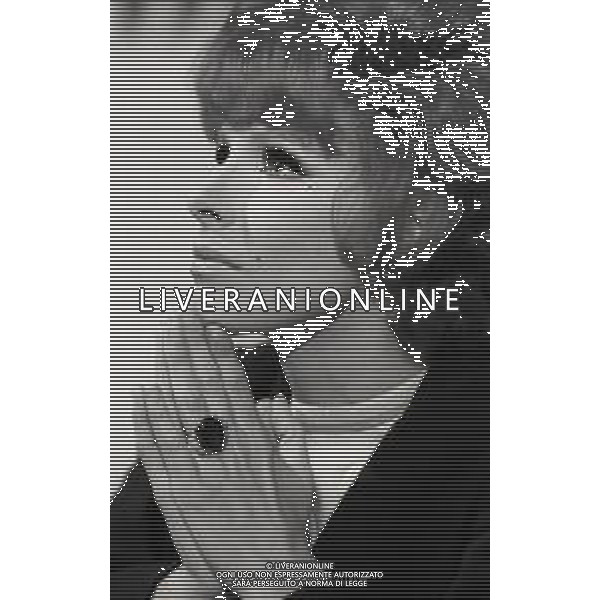 RETROSPETTIVA ORNELLA VANONI CANTANTE NELLA FOTO ORNELLA VANONI A ROMA NELL\'ANNO 1966 AG ALDO LIVERANI SAS