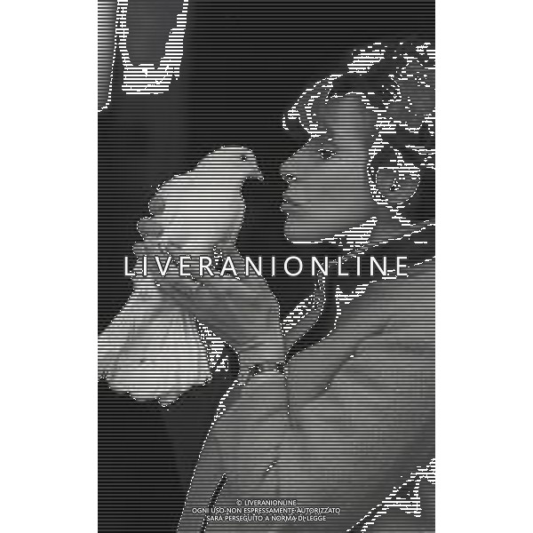 RETROSPETTIVA ORNELLA VANONI CANTANTE NELLA FOTO ORNELLA VANONI A ROMA NELL\'ANNO 1966 AG ALDO LIVERANI SAS