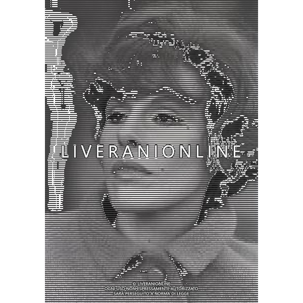 RETROSPETTIVA ORNELLA VANONI CANTANTE NELLA FOTO ORNELLA VANONI A ROMA NELL\'ANNO 1966 AG ALDO LIVERANI SAS