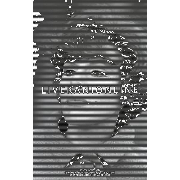 RETROSPETTIVA ORNELLA VANONI CANTANTE NELLA FOTO ORNELLA VANONI A ROMA NELL\'ANNO 1966 AG ALDO LIVERANI SAS