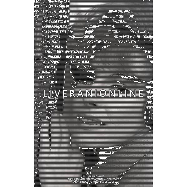 RETROSPETTIVA ORNELLA VANONI CANTANTE NELLA FOTO ORNELLA VANONI A ROMA NELL\'ANNO 1966 AG ALDO LIVERANI SAS