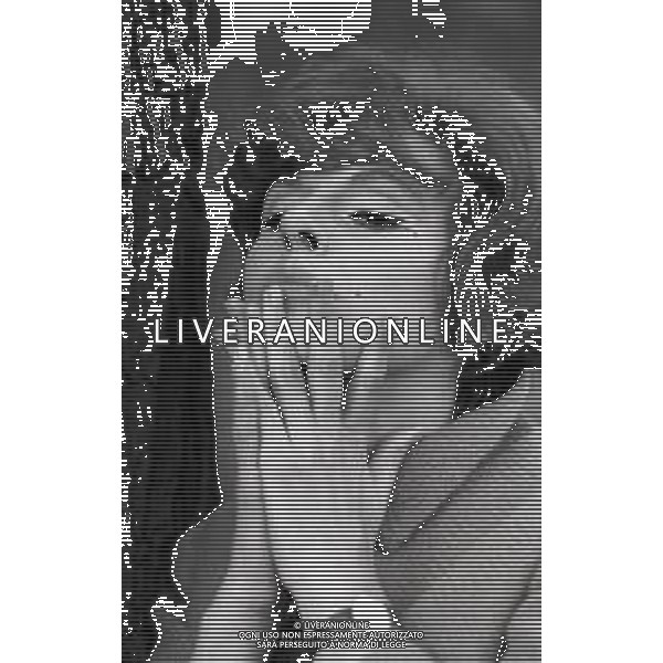 RETROSPETTIVA ORNELLA VANONI CANTANTE NELLA FOTO ORNELLA VANONI A ROMA NELL\'ANNO 1966 AG ALDO LIVERANI SAS