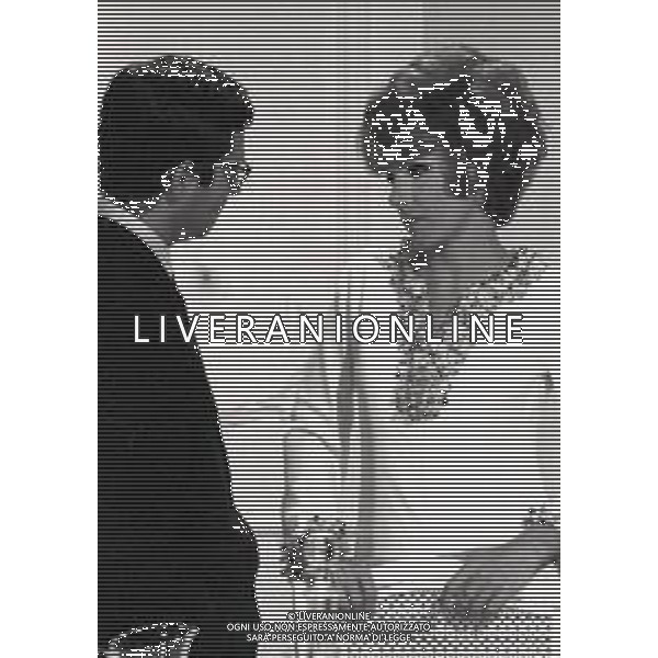 RETROSPETTIVA ORNELLA VANONI CANTANTE NELLA FOTO ORNELLA VANONI A ROMA NELL\'ANNO 1966 AG ALDO LIVERANI SAS