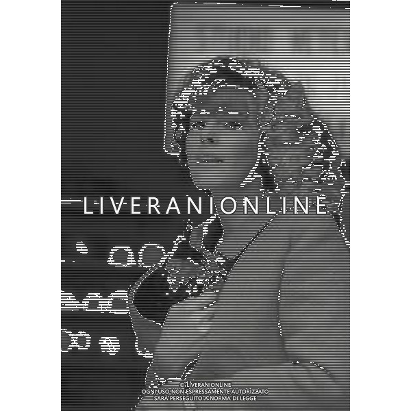 RETROSPETTIVA ORNELLA VANONI CANTANTE NELLA FOTO ORNELLA VANONI A ROMA NELL\'ANNO 1966 AG ALDO LIVERANI SAS