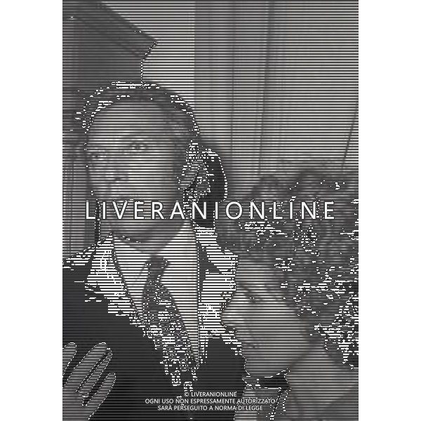 RETROSPETTIVA ORNELLA VANONI CANTANTE NELLA FOTO ORNELLA VANONI CON DANILO SABATINI A VENEZIA NELL\'ANNO 1971 AG ALDO LIVERANI SAS  