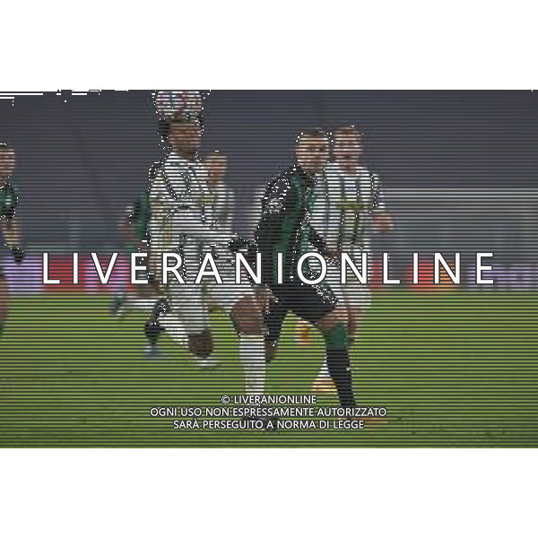 ©Falzone/Agenzia Aldo Liverani Torino 24.11.2020 Stadio Allianz Stadium Juventus vs Ferencvárosi TC Champions League 2020/2021 Gruppo G Giornata 4 di 6 Nella foto : juan cuadrado ©Falzone/AGENZIA ALDO LIVERANI SAS