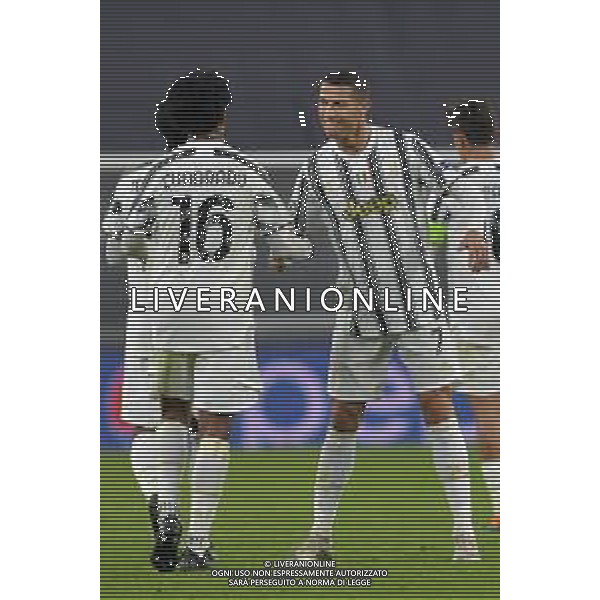©Falzone/Agenzia Aldo Liverani Torino 24.11.2020 Stadio Allianz Stadium Juventus vs Ferencvaros TC Champions League 2020/2021 Gruppo G Giornata 4 di 6 Nella foto : Esultanza gol di Cristiano Ronaldo con juan cuadrado ©Falzone/AGENZIA ALDO LIVERANI SAS