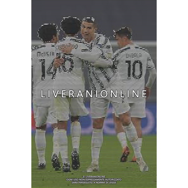 ©Falzone/Agenzia Aldo Liverani Torino 24.11.2020 Stadio Allianz Stadium Juventus vs Ferencvaros TC Champions League 2020/2021 Gruppo G Giornata 4 di 6 Nella foto : Esultanza gol di Cristiano Ronaldo con juan cuadrado ©Falzone/AGENZIA ALDO LIVERANI SAS