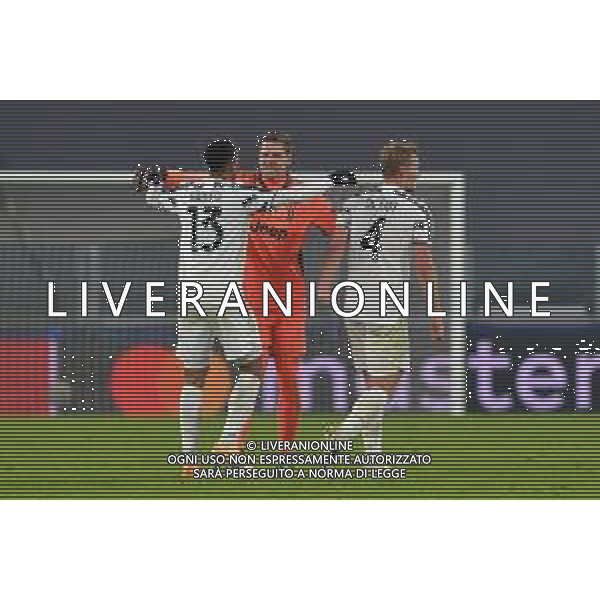 ©Falzone/Agenzia Aldo Liverani Torino 24.11.2020 Stadio Allianz Stadium Juventus vs Ferencvaros TC Champions League 2020/2021 Gruppo G Giornata 4 di 6 Nella foto : Wojciech Szczesny-Danilo-Matthijs de Ligt esultanza a fine gara ©Falzone/AGENZIA ALDO LIVERANI SAS