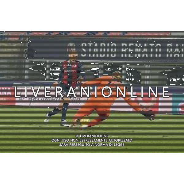 BOLOGNA - SPEZIA COPPA ITALIA TIM CUP 25.11.2020 NELLA FOTO IL FALLO DEL RIGORE SU RODRIGO PALACIO ©ROBERTO VILLANI / AGENZIA ALDO LIVERANI SAS