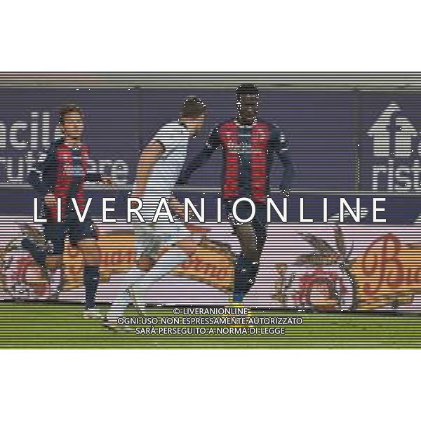 BOLOGNA - SPEZIA COPPA ITALIA TIM CUP 25.11.2020 NELLA FOTO MUSA BARROW E EMANUEL VIGNATO ©ROBERTO VILLANI / AGENZIA ALDO LIVERANI SAS