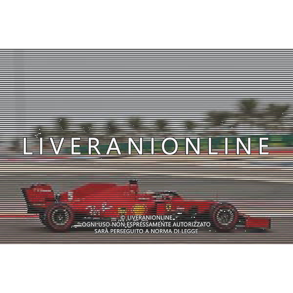 Sebastian Vettel (GER) Ferrari SF1000. 28.11.2020. Formula 1 World Championship, Rd 15, Bahrain Grand Prix, Sakhir, Bahrain, Qualifying Day. - www.xpbimages.com, EMail: requests@xpbimages.com © Copyright: Moy / XPB Images/ AGENZIA ALDO LIVERANI SAS - ITALY ONLY EDITORIAL USE ONLY