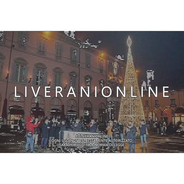 IMOLA 28 11 2020 ACCENSIONE DELL\'ALBERO DI NATALE NELLA FOTO PIAZZA MATTEOTTI SINDACO MARCO PANIERI VESCOVO GIOVANNI MOSCIATTI ©SANNA / AGENZIA ALDO LIVERANI SAS