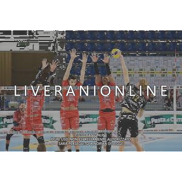 Cucine Lube Civitanova vs NBV Verona - Volleyball Italian Serie A Men Superleague Championship 2020/2021, 28 November 2020 Palasport Eurosuole Forum, civitanova marche, Italy Photo showing: Spike of Jensen Mads Kyen (Nbv Verona) @LM/Roberto Bartomeoli AG ALDO LIVERANI SAS