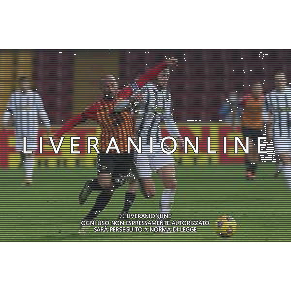 BENEVENTO - JUVENTUS CAMPIONATO CALCIO SERIE A TIM 28.11.2020 NELLA FOTO ADRIEN RABIOT, PASQUALE SCHIATTARELLA ©MOSCA / AGENZIA ALDO LIVERANI SAS