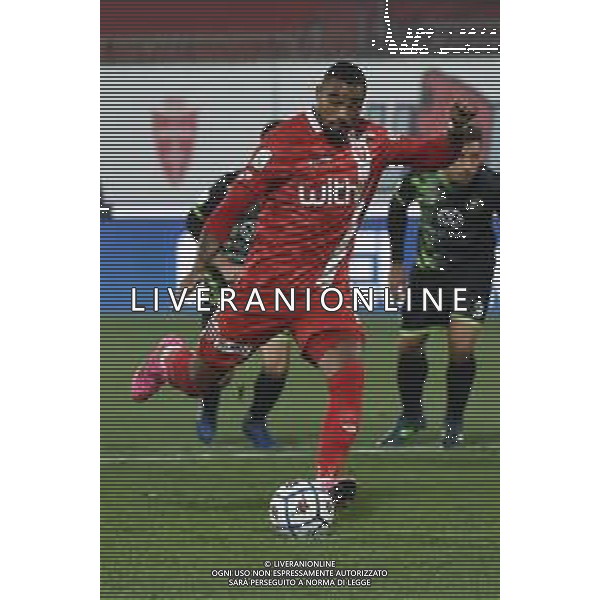 Kevin Prince Boateng (Monza) sbaglia il rigore del possibile 2 a 0 Monza vs Reggina Campionato Serie BKT - 9a giornata Monza 28-11-2020 U-Power Stadium foto Roberto Garavaglia/ag.Aldo Liverani sas