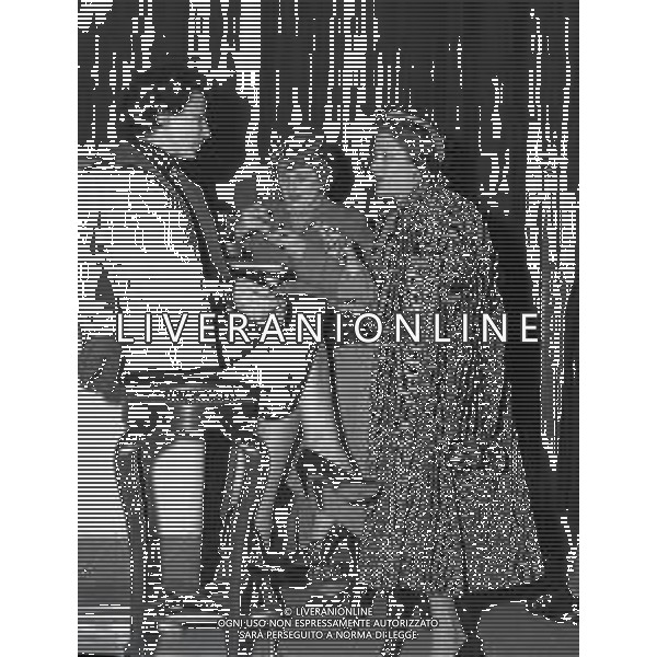 RETROSPETTIVA MYRIAM PETACCI O MARIA DI SAN SERVOLO ATTRICE E SORELLA DI CLARETTA PETACCI NELLA FOTO MYRIAM PETACCI A ROMA IN VIA VENETO NELL\'ANNO 1952 AG ALDO LIVERANI SAS