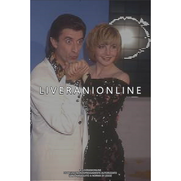 LORELLA CUCCARINI, ballerina e conduttrice italiana. Nella foto nel 1990 trasmissione televisiva \' PAPERISSIMA \' con Ezio Greggio ©ARCHIVIO/AGENZIA ALDO LIVERANI SAS