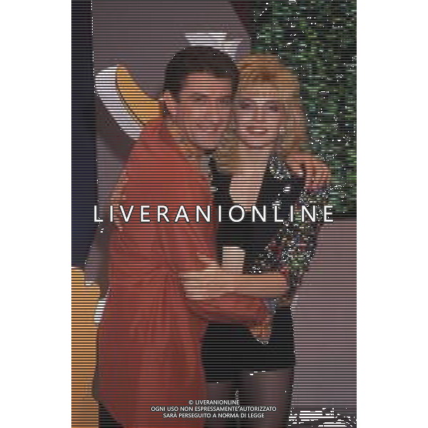 LORELLA CUCCARINI, ballerina e conduttrice italiana. Nella foto nel 1991 trasmissione televisiva \' PAPERISSIMA \' con Ezio Greggio ©ARCHIVIO/AGENZIA ALDO LIVERANI SAS