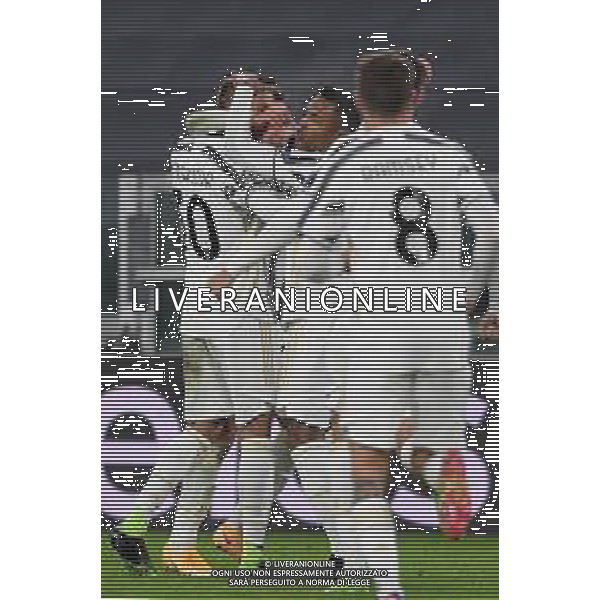 Torino 02.12.2020 Stadio Allianz Stadium ©Viganti/Agenzia Aldo Liverani Juventus vs Dinamo Kiev Champions League 2020/2021 Gruppo G Giornata 5 di 6 Nella foto: esultanza juventus dopo il gol federico chiesa ©Viganti / AGENZIA ALDO LIVERANI SAS