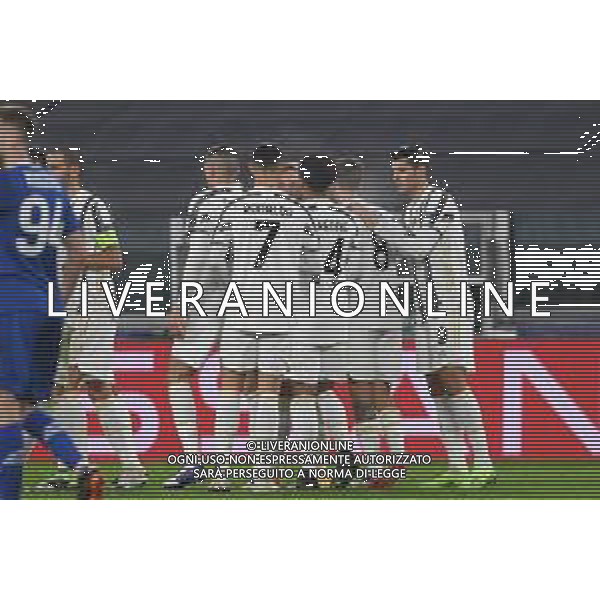 Torino 02.12.2020 Stadio Allianz Stadium ©Viganti/Agenzia Aldo Liverani Juventus vs Dinamo Kiev Champions League 2020/2021 Gruppo G Giornata 5 di 6 Nella foto: esultanza juventus dopo il gol federico chiesa ©Viganti / AGENZIA ALDO LIVERANI SAS