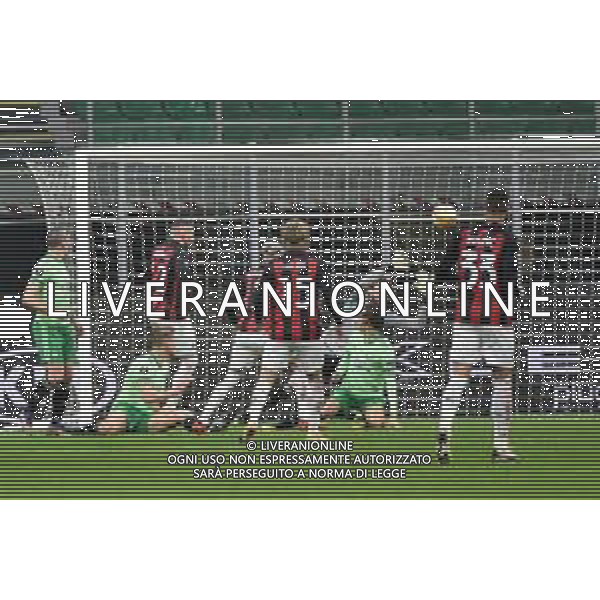 Samuel Castillejo (Milan) segna il gol del 2 a 2 Milan vs Celtic UEFA Europa League fase a gironi 5a giornata - gruppo H Milano 03-12-2020 Stadio Giuseppe Meazza - San Siro foto Roberto Garavaglia/ag.Aldo Liverani sas / AGENZIA ALDO LIVERANI SAS