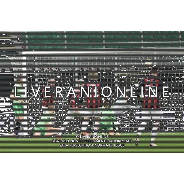 Samuel Castillejo (Milan) segna il gol del 2 a 2 Milan vs Celtic UEFA Europa League fase a gironi 5a giornata - gruppo H Milano 03-12-2020 Stadio Giuseppe Meazza - San Siro foto Roberto Garavaglia/ag.Aldo Liverani sas / AGENZIA ALDO LIVERANI SAS