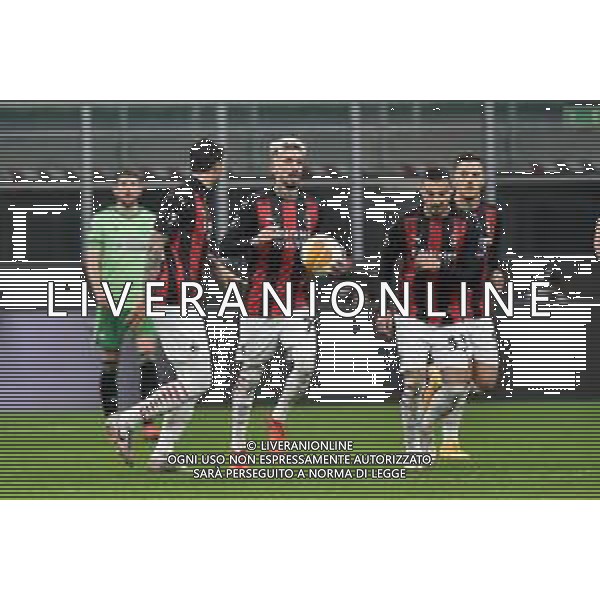 esultanza Milan dopo il gol del 2 a 2 di Samuel Castillejo Milan vs Celtic UEFA Europa League fase a gironi 5a giornata - gruppo H Milano 03-12-2020 Stadio Giuseppe Meazza - San Siro foto Roberto Garavaglia/ag.Aldo Liverani sas / AGENZIA ALDO LIVERANI SAS