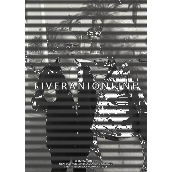 RETROSPETTIVA DINO RISI REGISTA NELLA FOTO DINO RISI CON GIANLUIGI RONDI A CANNES NELL\'ANNO 1979 AG ALDO LIVERANI SAS  