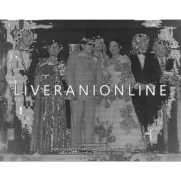 JOSE\' FELICIANO Cantante Portoricano - RETROSPETTIVA Nella foto a Sanremo nel 1971 con la moglie Janna Merlyn e i Ricchi e Poveri (Angelo Sotgiu, Franco Gatti, Angela Brambati e Marina Occhiena) ©Archivio Giovanni Liverani/ AG. ALDO LIVERANI SAS