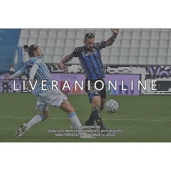 LiveMedia/Gabriele Masotti Spal vs Pisa - Italian Football Championship League BKT 2020/2021, 05 December 2020 Paolo Mazza stadium, ferrara, Italy Photo showing: Antonio Caracciolo (Pisa) hampered by Lucas Castro (Spal) @LM/Gabriele Masotti AG ALDO LIVERANI SAS