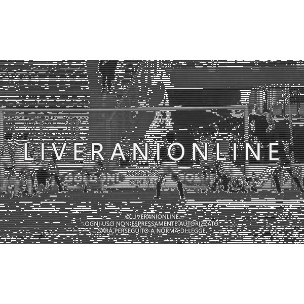 03-02-1991 TORINO CAMPIONATO DI CALCIO SERIE A TORINO BARI 4-0 NELLA FOTO AZIONE DI GIOCO AG ALDO LIVERANI SAS