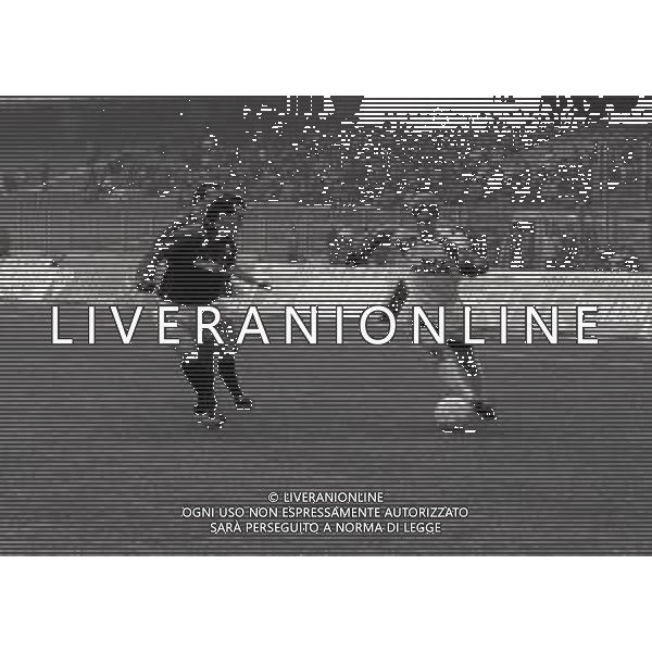03-02-1991 TORINO CAMPIONATO DI CALCIO SERIE A TORINO BARI 4-0 NELLA FOTO FLORIN RADUCIOIU E ROBERTO CRAVERO AG ALDO LIVERANI SAS