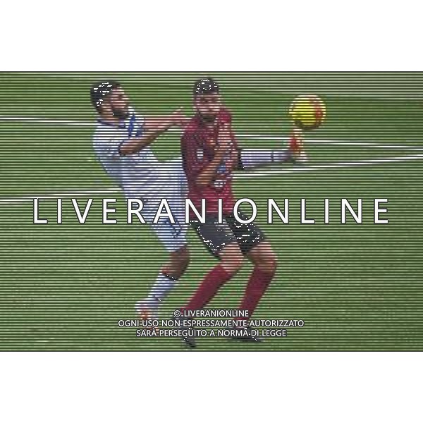 LiveMedia/Fabio Fagiolini Pontedera vs Como - Campionato di Calcio Serie C - Lega Pro 2020/2021, 06 dicembre 2020 Pontedera, Italia Nella foto: Azzedine Dkidak (Como) anticipa Gabriele Perretta (Pontedera) @LM/Fabio Fagiolini AG ALDO LIVERANI SAS