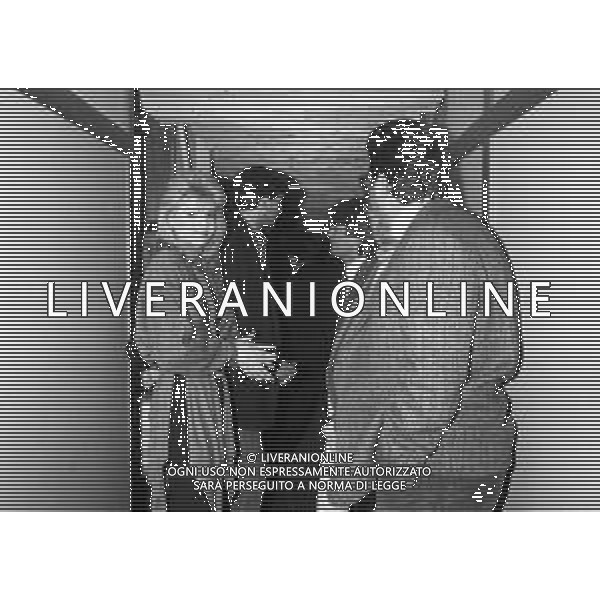 PRESENTAZIONE COLLEZIONE TRUSSARDI ACTION AL PALATRUSSARDI DI MILANO 1987 - RETROSPETTIVA NELLA FOTO LORELLA CUCCARINI /AGENZIA ALDO LIVERANI SAS