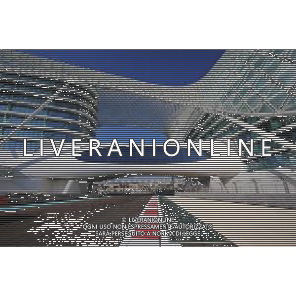 Circuit atmosphere. 10.12.2020. Formula 1 World Championship, Rd 17, Abu Dhabi Grand Prix, Yas Marina Circuit, Abu Dhabi, Preparation Day. - www.xpbimages.com, EMail: requests@xpbimages.com © Copyright: Moy / XPB Images/ AGENZIA ALDO LIVERANI SAS - ITALY ONLY EDITORIAL USE ONLY