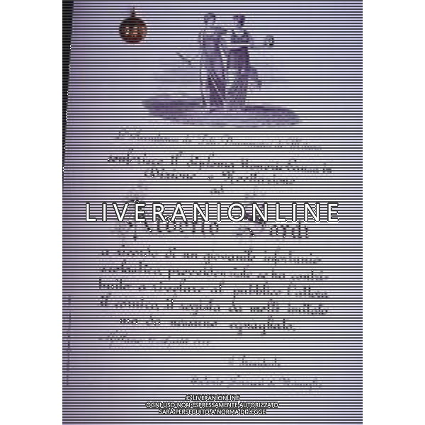 ALBERTO SORDI, attore, regista italiano - REPERTORIO Nella foto la Laurea Honoris Causa in Scienze e Tecnologie della Comunicazione dell\'Accademia dei Filodrammatici di Milano il 27.04.1999 ©ARCHIVIO/AGENZIA ALDO LIVERANI SAS