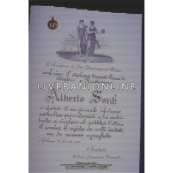 ALBERTO SORDI, attore, regista italiano - REPERTORIO Nella foto la Laurea Honoris Causa in Scienze e Tecnologie della Comunicazione dell\'Accademia dei Filodrammatici di Milano il 27.04.1999 ©ARCHIVIO/AGENZIA ALDO LIVERANI SAS