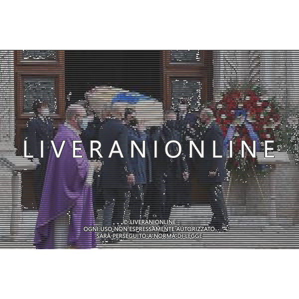 Funerali del Calciatore Paolo Rossi nel Duomo di Vicenza 12.12.2020 nella foto l\'uscita del feretro portato a spalla dai compagni della Nazionale Mondiale del 1982 e dal figlio Alessandro ©PG/AGENZIA ALDO LIVERANI SAS