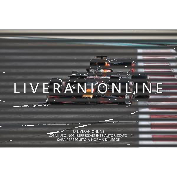 Max Verstappen (NLD) Red Bull Racing RB16. 12.12.2020. Formula 1 World Championship, Rd 17, Abu Dhabi Grand Prix, Yas Marina Circuit, Abu Dhabi, Qualifying Day. - www.xpbimages.com, EMail: requests@xpbimages.com © Copyright: Batchelor / XPB Images/AGENZIA ALDO LIVERANI SAS - ITALY ONLY EDITORIAL USE ONLY