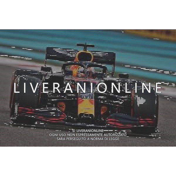 Max Verstappen (NLD) Red Bull Racing RB16. 12.12.2020. Formula 1 World Championship, Rd 17, Abu Dhabi Grand Prix, Yas Marina Circuit, Abu Dhabi, Qualifying Day. - www.xpbimages.com, EMail: requests@xpbimages.com © Copyright: Moy / XPB Images/AGENZIA ALDO LIVERANI SAS - ITALY ONLY EDITORIAL USE ONLY